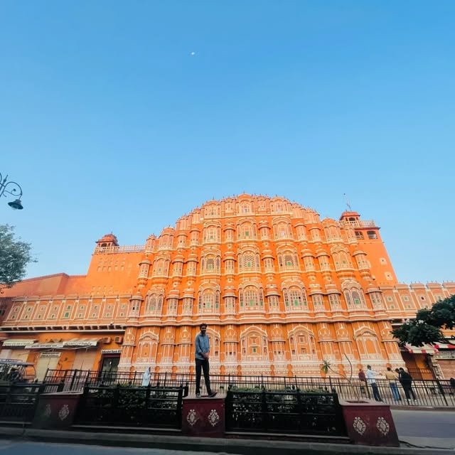 Muhammed Vaheeb at Hawa Mahal, Jaipur